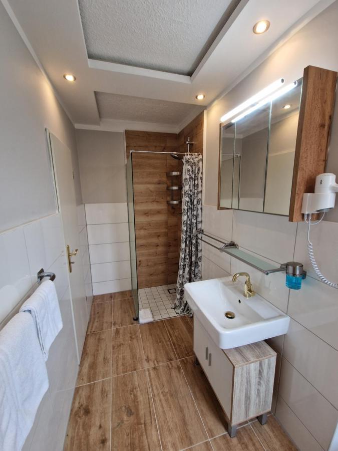 Hotel Kenny&Henry Cuxhaven Buitenkant foto