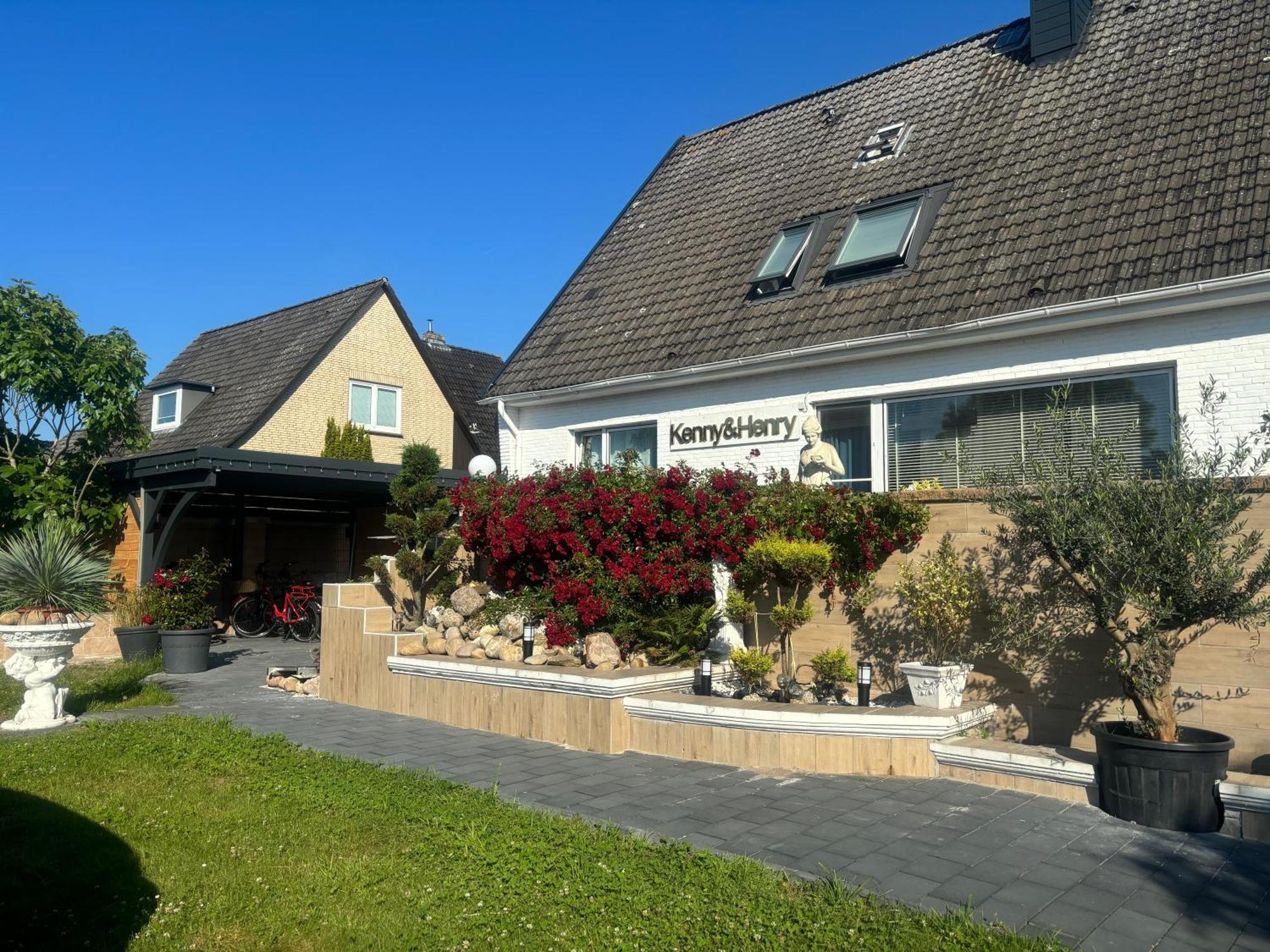 Hotel Kenny&Henry Cuxhaven Buitenkant foto